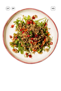 köz biberli kinoa salatası.